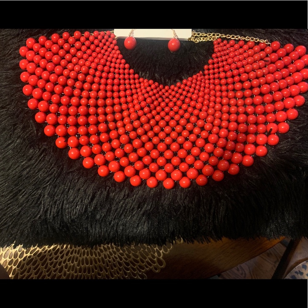 Necklace with earrings